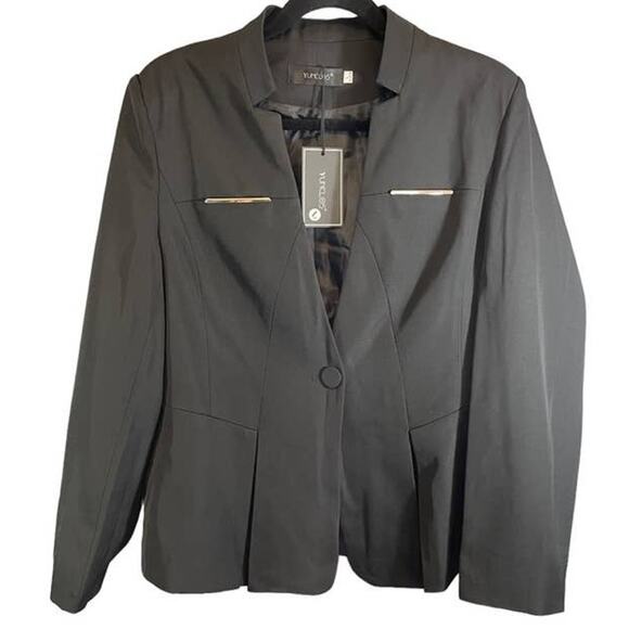 Yunclos 2-Piece Black Suit - Size Large - Picture 1 of 6